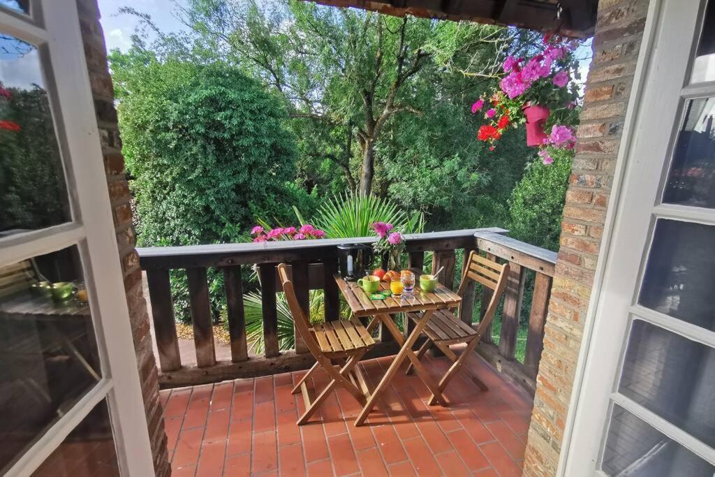 Gite Le Balcon Flaubert Forges-les-Eaux Exteriör bild