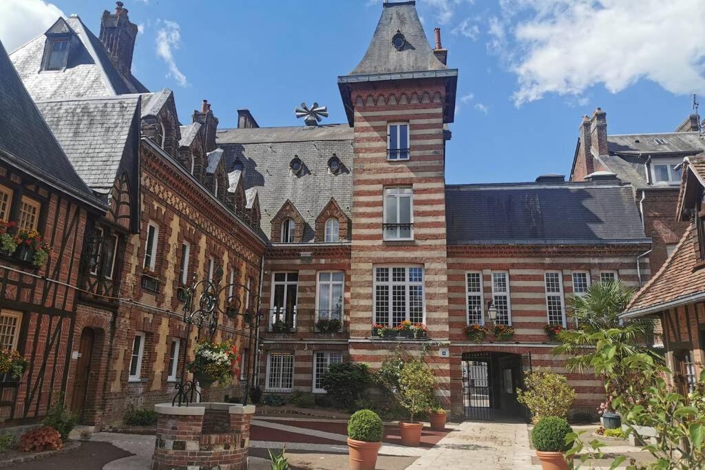 Gite Le Balcon Flaubert Forges-les-Eaux Exteriör bild