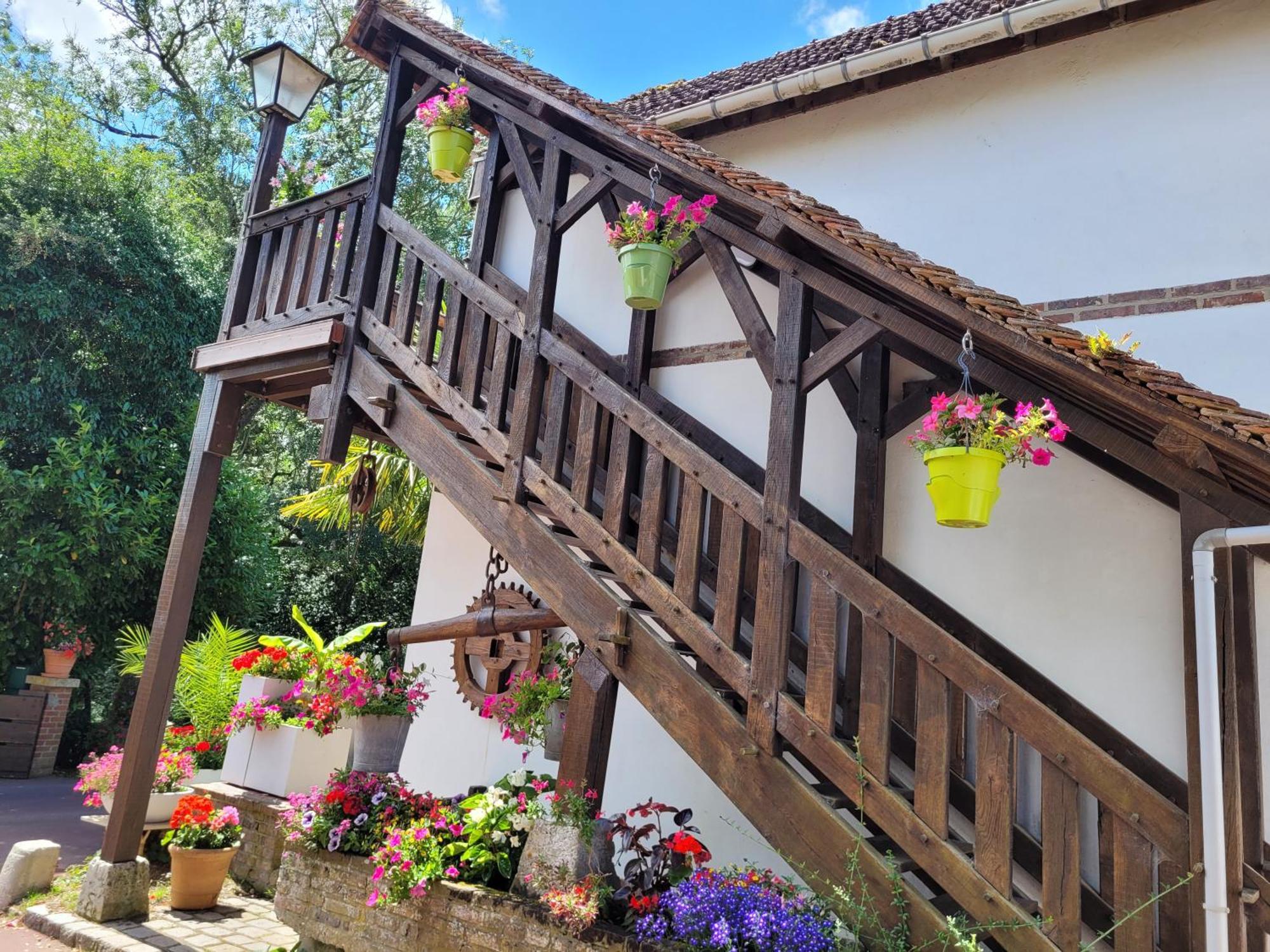 Gite Le Balcon Flaubert Forges-les-Eaux Exteriör bild