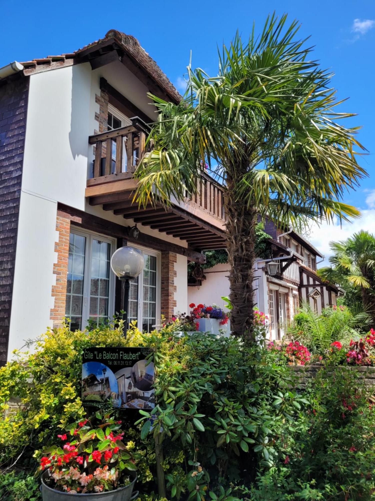 Gite Le Balcon Flaubert Forges-les-Eaux Exteriör bild